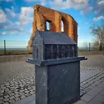 Obok Ruin 아파트 트르제삭츠