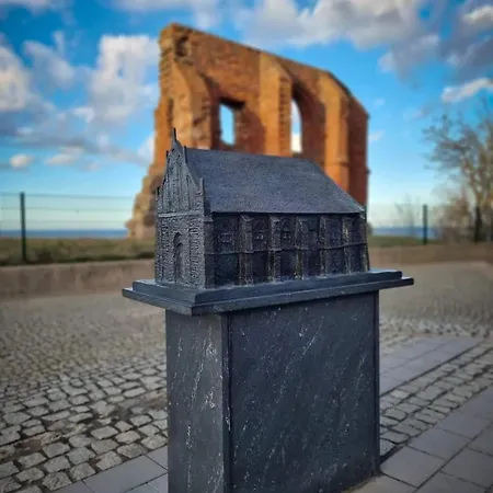 Obok Ruin Апартаменты Тшенсач